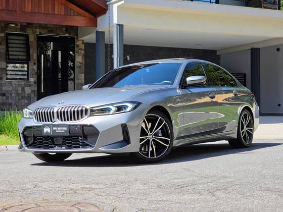 BMW 320i 2.0 16V TURBO FLEX M SPORT AUTOMÁTICO BMW 320i 2.0 16V TURBO FLEX M SPORT AUTOMÁTICO